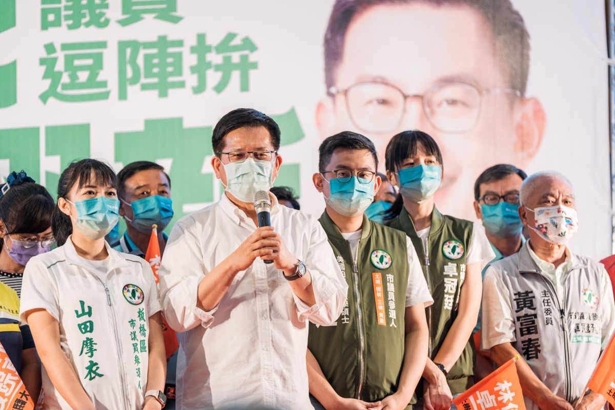 ▲林佳龍到鶯歌參加民進黨新北市議員參選人卓冠廷舉辦的造勢活動，表示空戰成功接下來轉陸戰與議員參選人打拚，在民調大幅拉近下有信心大翻轉。（圖／記者吳嘉億攝，2022.8.18）