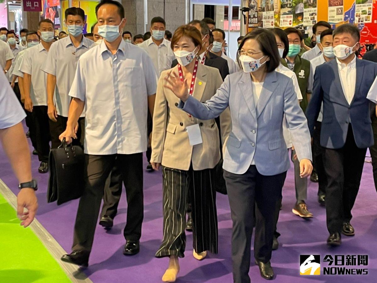 ▲蔡英文出席2022台北國際觀光博覽會，透露政府已在評估國境解封。（圖／記者黃宣尹攝，2022.08.19）