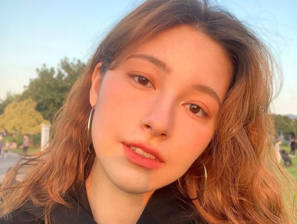 ▲混血女YouTuber「唄姬」因甜美長相和豪爽個性，受到不少粉絲喜愛。（圖／翻攝好口貝(真ㄉ是唄姬拉)YouTube）