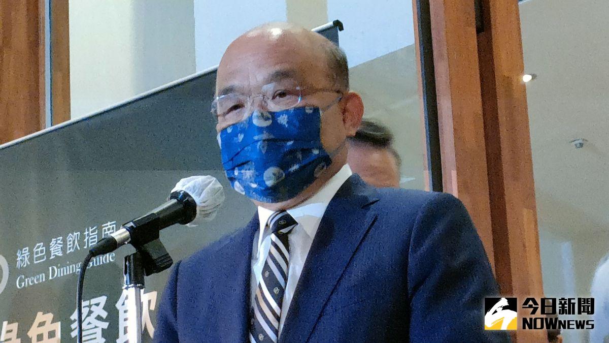 ▲今（19）日行政院長蘇貞昌出席2022第二屆綠色餐飲年會暨頒獎典禮，會前受訪時強調，言論自由是堅持價值。（圖／記者許若茵攝，2022.08.19）