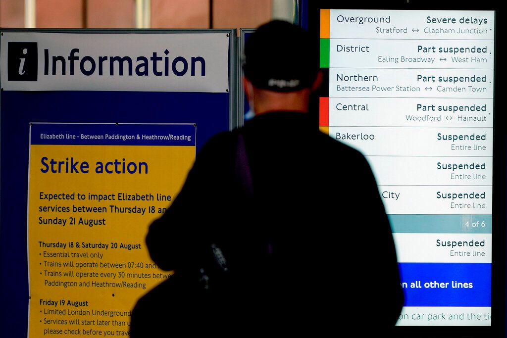 ▲受到薪資糾紛影響，英國最大貨櫃港費利克斯托（Felixstowe）的近2000名工人自今天開始進行為期8天的罷工，這成為打擊英國經濟的最新罷工行動。示意圖。（圖／美聯社／達志影像）