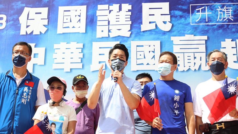 ▲國民黨台北市長參選人蔣萬安高喊：我就是正藍。（圖／資料照片）