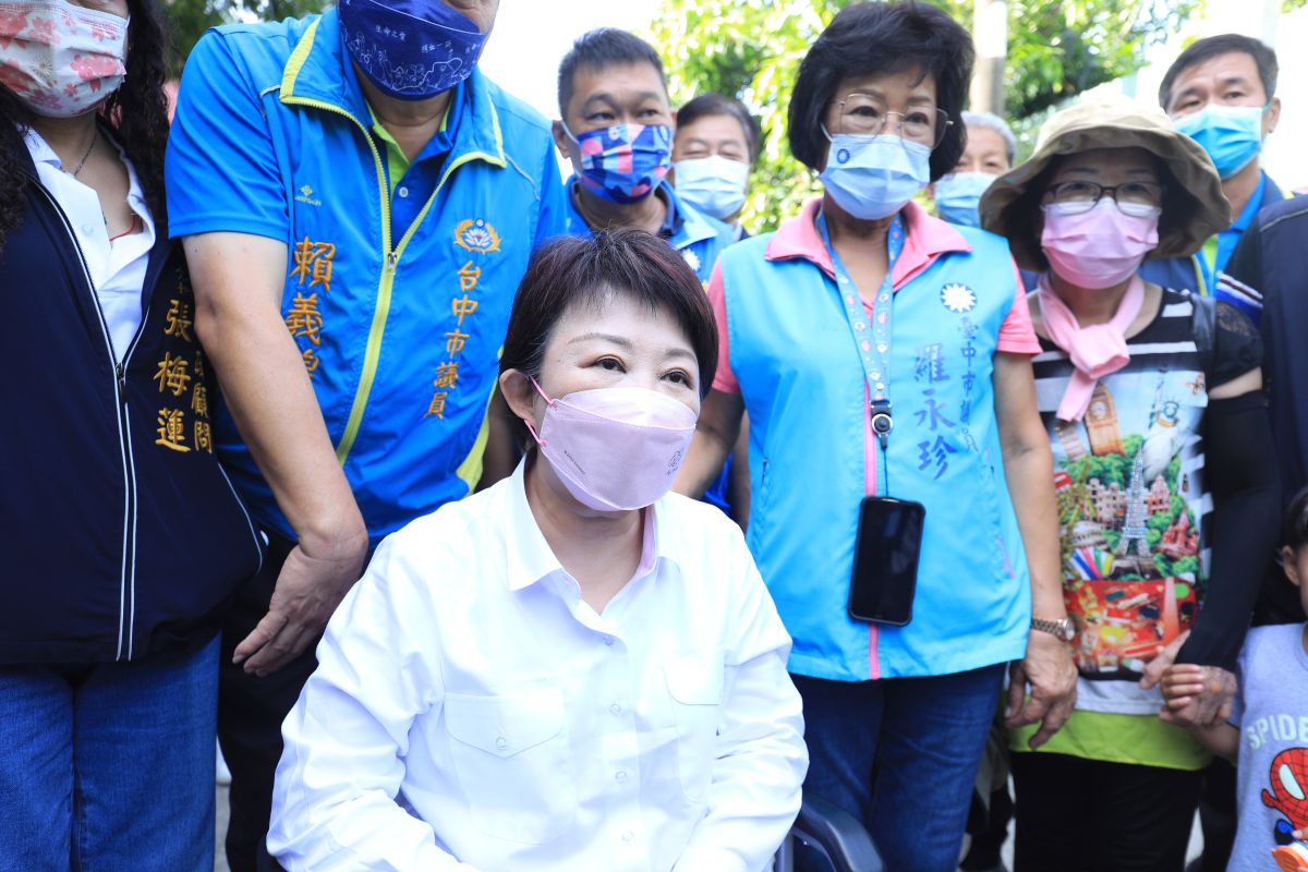 ▲台中市長盧秀燕坐輪椅參加後憲活動時，發表對數位中介法的看法。（圖／台中市政府提供，2022.08.21）