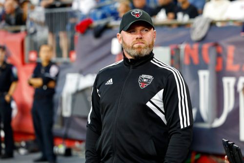 ▲前英格蘭傳奇球星、現任電視球評的魯尼（Wayne Rooney）在節目中火力全開，怒轟FIFA將紅牌禁賽「緩刑一年」的操作簡直是天大的醜聞，並直言這場充滿政治干預的鬧劇已經嚴重損害了足球的體育精神。（圖／美聯社／達志影像）