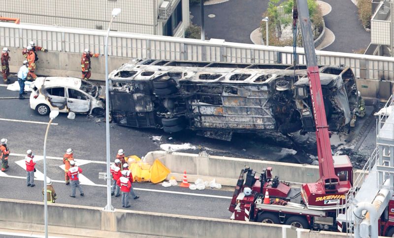 日本名古屋巴士翻車起火　釀2死7傷