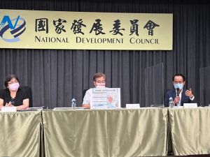 ▲副市長林欽榮強調推動小港林園線實有其重要性及必要性。（圖／高市府捷運局提供）