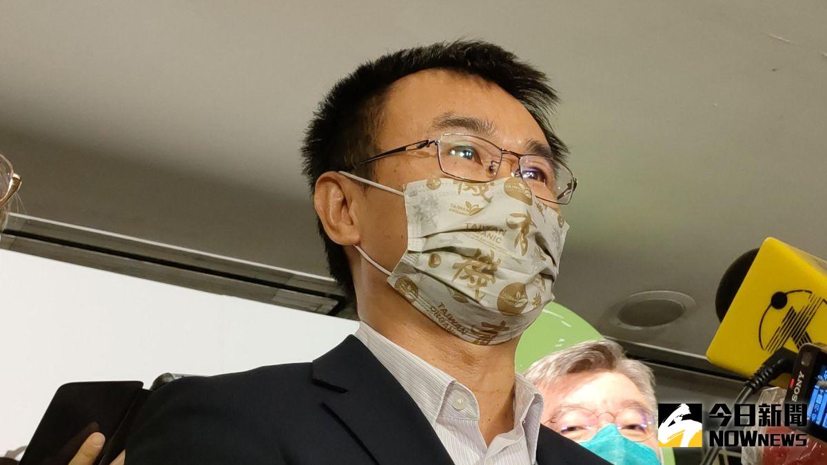 ▲農委會主委陳吉仲今下午受訪時回應，將由科技處釐清疑點，也會請「當事人」說明。（圖／記者許若茵攝，2022.08.23）