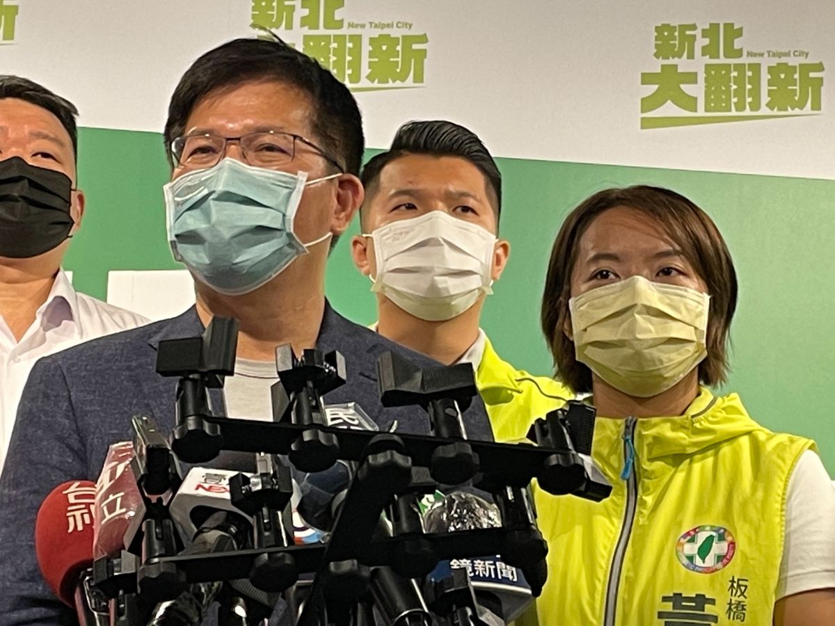 ▲林佳龍參加「台派社團支持林佳龍參選新北市長大會」，受訪表示夏立言會劉結一，侯友宜無從迴避必須表態。（記者吳嘉億攝，2022.8.23）