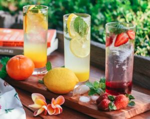 ▲醫師蕭伶茲分享「7大夏日減重陷阱」,其中一項便是「清涼的飲料附帶隱藏的熱量」。(示意圖/取自unsplash) ▲醫師蕭伶茲分享「7大夏日減重陷阱」,其中一項便是「清涼的飲料附帶隱藏的熱量」。(示意圖/取自unsplash)