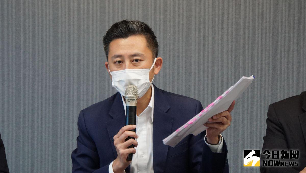 ▲先前捲入大論文事件中的余正煌，已經正式對當初護航林智堅的學者陳時奮（筆名翁達瑞）提告妨害名譽。（圖／記者呂炯昌攝）