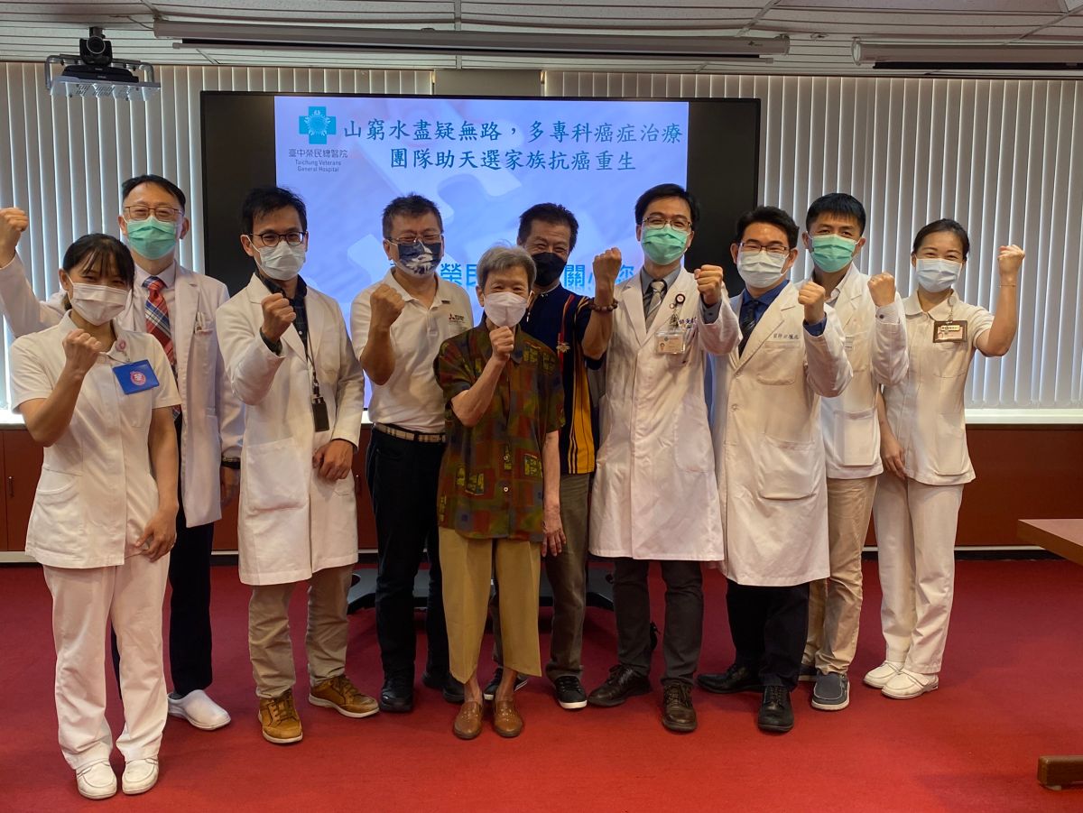 ▲一家三人罹患大腸癌，且被宣告癌末僅勝半年生命，經中榮多專科癌症治療團隊治療，已抗癌重生。（圖／中榮提供）