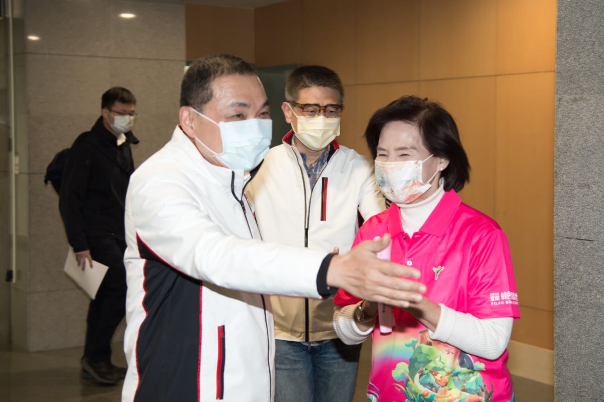 ▲宜蘭縣長林姿妙爭議不斷，新北市長侯友宜多次同台力挺。（圖／翻攝自林姿妙臉書）