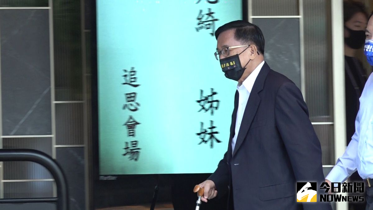 ▲陳水扁現身余苑綺靈堂。（圖／記者朱永強攝，2022.08.26）