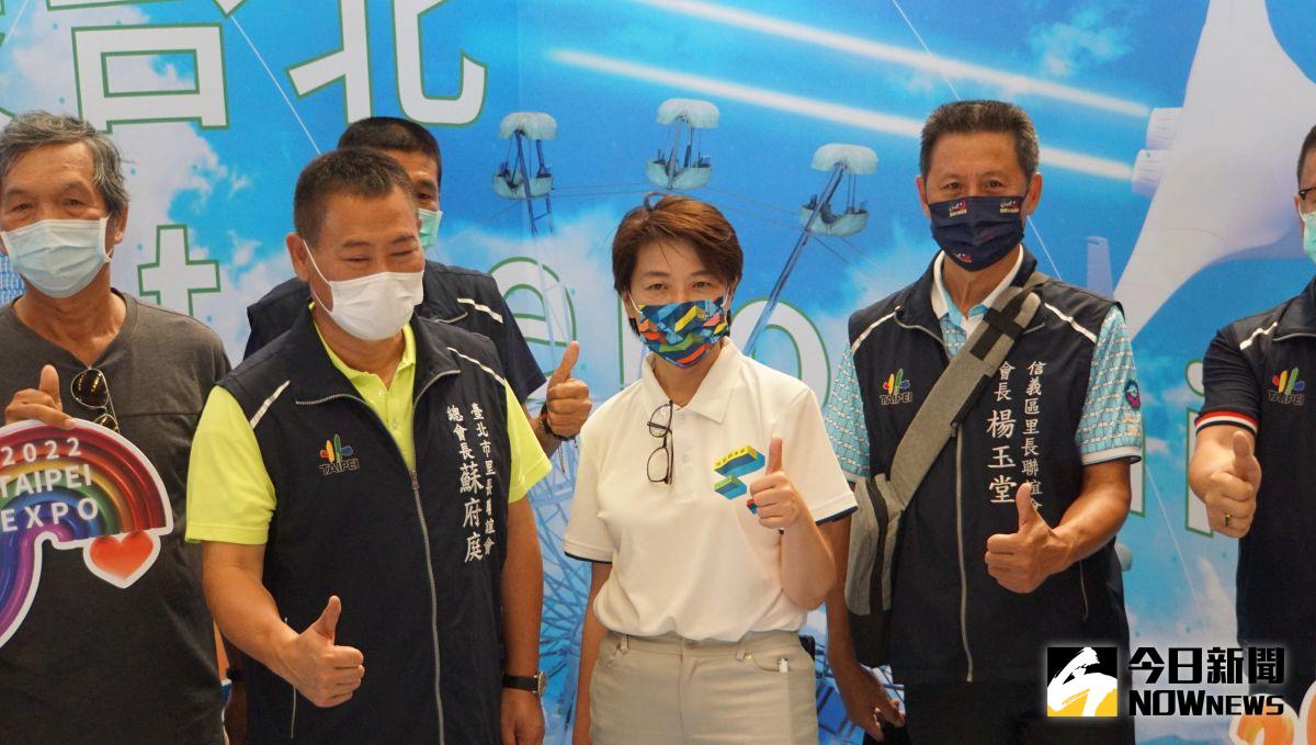 ▲台北市副市長黃珊珊（中）辭職，將投入市長選戰。（圖／記者呂炯昌攝，2022.08.27）