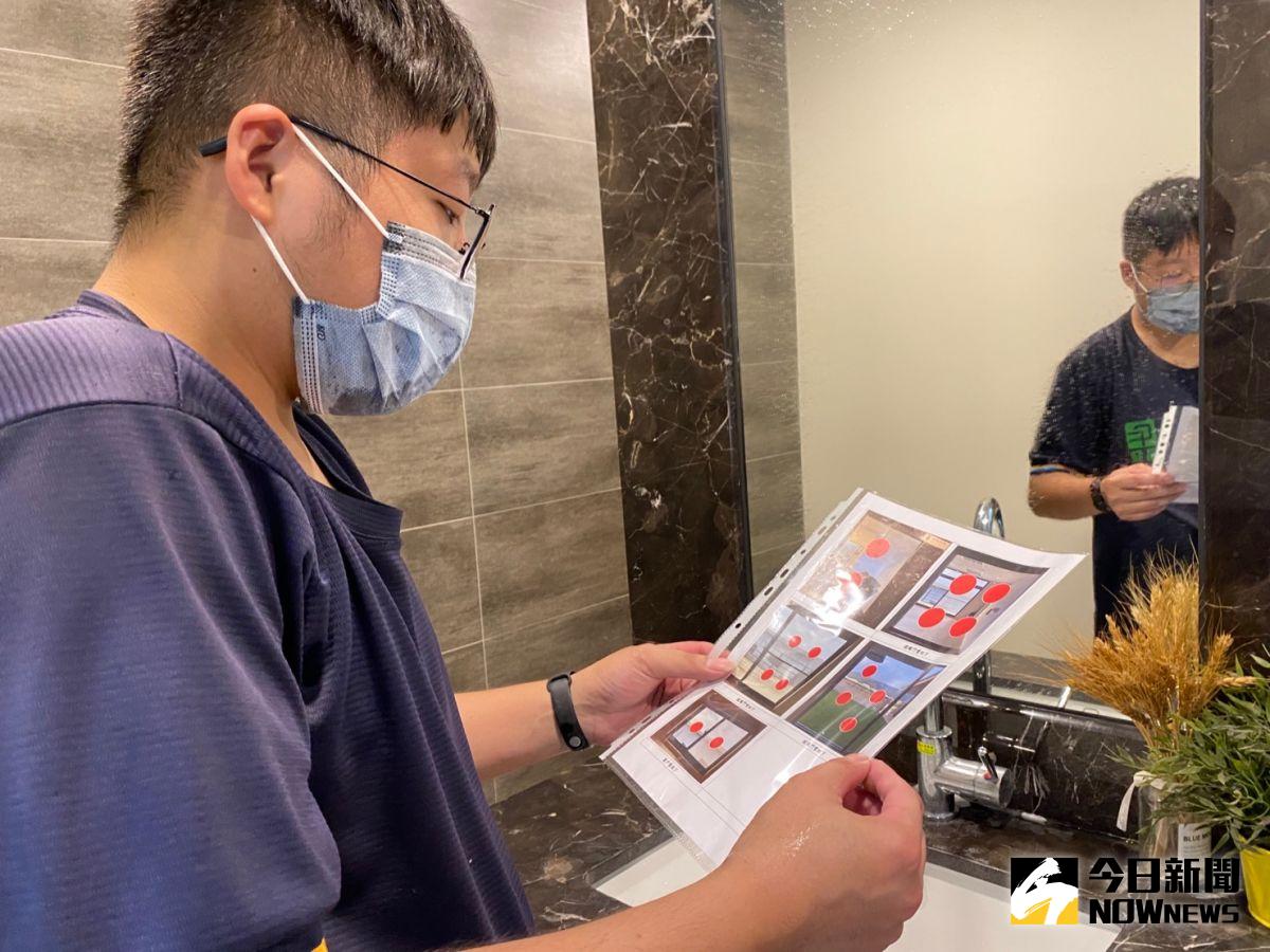 ▲台中市勞力局助智障青年小蔡就業，小蔡按圖執行工作流程，打拼要為爸爸買車還房貸。（圖／記者金武鳳攝，2022.8.27)