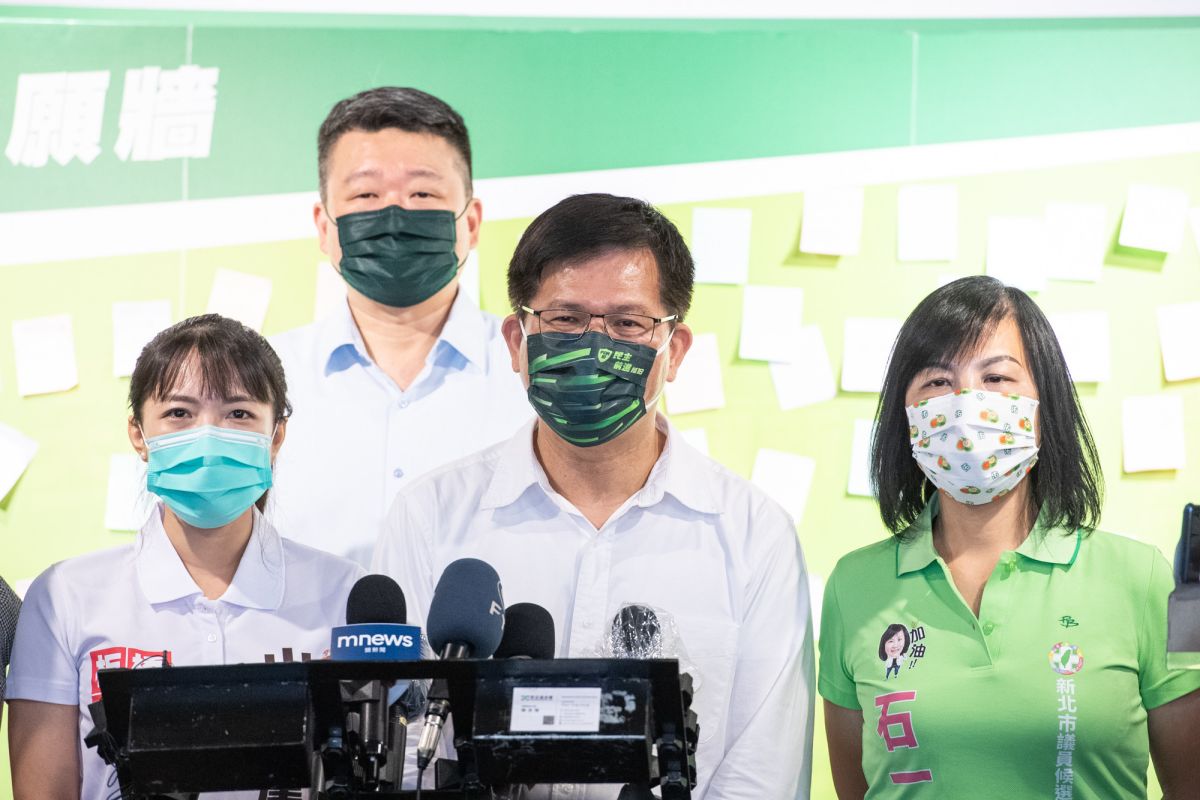 ▲林佳龍出席「首投族見面會」，呼籲侯友宜「不要再做切割」，新的階段不要再用市長之姿，以國民黨提名候選人，一起做君子之爭。（圖∕林佳龍競選辦公室提供）