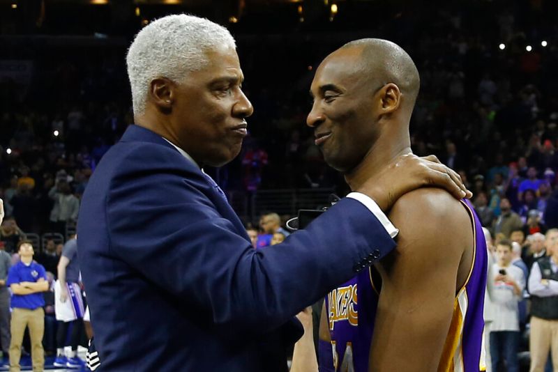 NBA／聯盟該退役Kobe背號？J博士：他和Russell沒可比性
