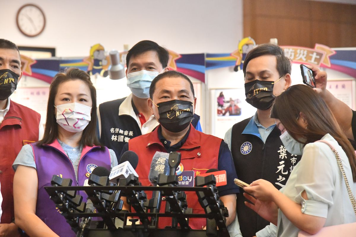 ▲侯友宜出席新北防災社區成果分享暨績優防災士表揚大會，受訪針對九合一選舉起跑表示會照自己的節奏走，登記時間規畫好，會再和大家報告。（圖／記者吳嘉億攝，2022.8.29）