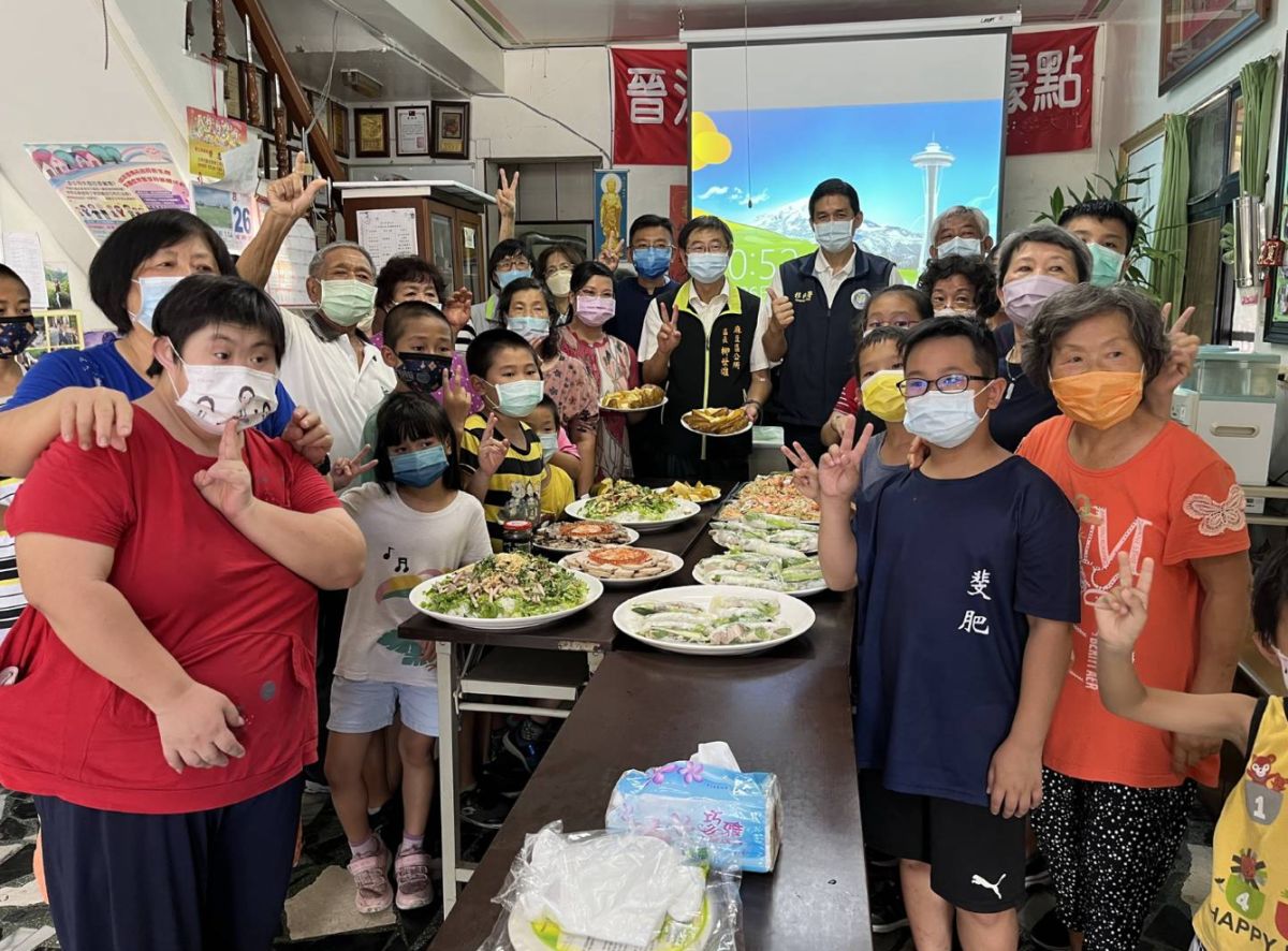 ▲「老幼共融—異食台料辦桌趣」活動。（圖／移民署提供）