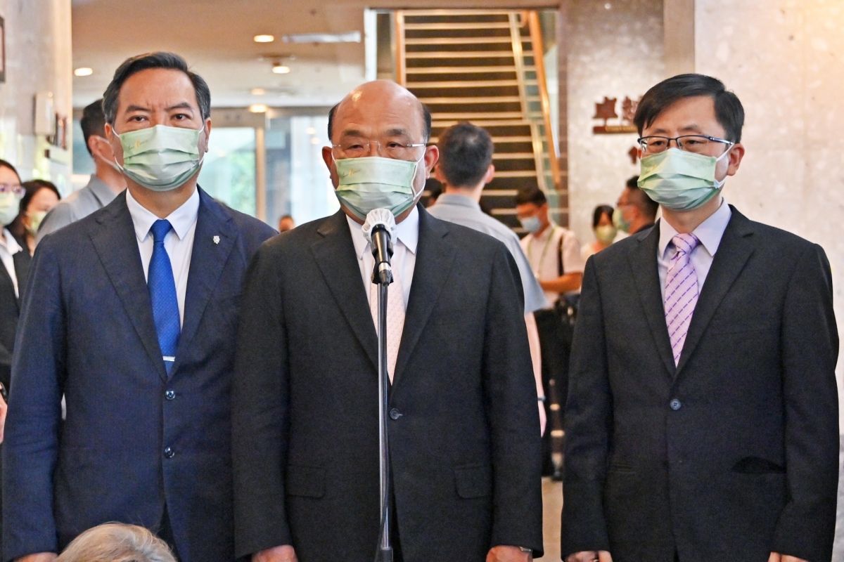 ▲面對中國不斷擾台，蘇貞昌表示，國軍如有需要任何裝備添購，政府都會全力支持。（圖／行政院提供）