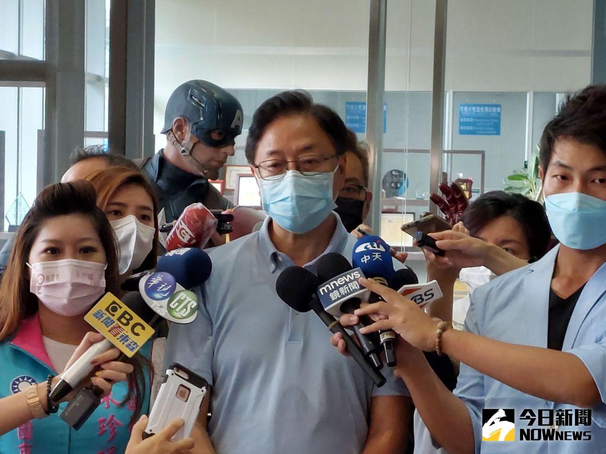 ▲張善政表示，當年的計劃是把國外的農業電子進展介紹給國內研究單位參考，內容跟論文寫作性質完全不同（圖／記者李春台攝，2022.08.30）