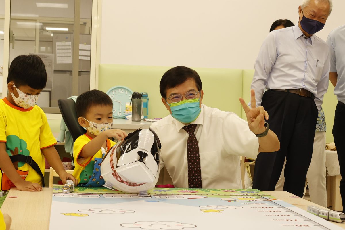 ▲交通部部長王國材今日主持北車教保中心揭牌儀式。（圖／交通部提供）