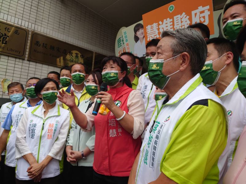 ▲得知許淑華對她提告，蔡培慧認為「這是好事」，代表許選情低迷、緊張了。（圖／蔡培慧競選總部提供，2022.08.31）