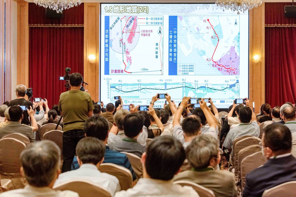 ▲「高雄都會區大眾捷運系統小港林園線廠商說明會」吸引約計56家、來自7個不同國家的優質廠商參與。（圖／高市府捷運局提供）