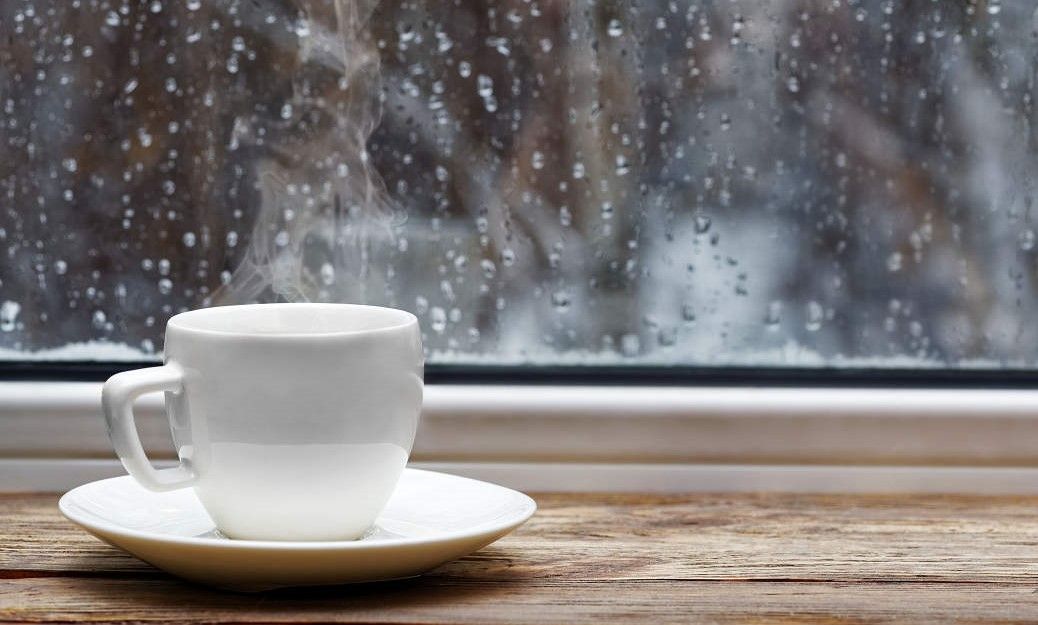 ▲颱風天風雨交加，做好防颱準備才能安心度過。（圖／信義居家提供）