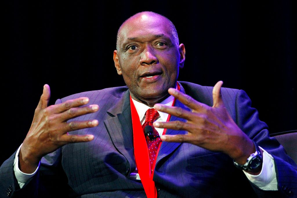 ▲火箭球團計劃在今年11月退役傳奇名將「The Big E」Elvin Hayes的44號球衣。（圖／美聯社／達志影像）