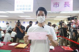 ▲蔣萬安完成登記參選台北市長。（圖／記者葉政勳攝，2022.9.1）