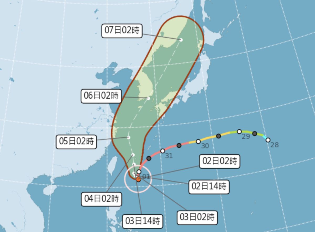 ▲強颱軒嵐諾從昨晚到目前持續在海面上打轉滯留，預估直到今晚才會加速北轉，中央氣象局將在今日上午8:30發布海上颱風警報，至於是否發陸上警報還要再觀察。（圖／翻攝中央氣象局官網）