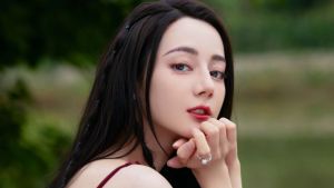迪麗熱巴遭爆「結婚還當媽」!狗仔Tag黃景瑜:恭喜升級