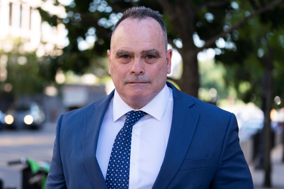 ▲前美國紐約市警察韋布斯特（Thomas Webster）在去年1月6日的國會遇襲案中攻擊現役員警，現遭重判10年徒刑。（圖／美聯社／達志影像）