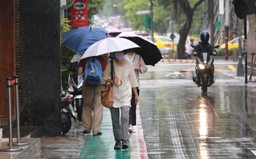 雨彈周二開轟！台北12行政區「預估雨量」出爐　這區最多破百毫米
