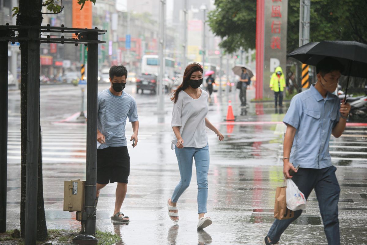 天氣／下波鋒面準備來了！氣象署：放晴不到2天 母親節氣溫驟降