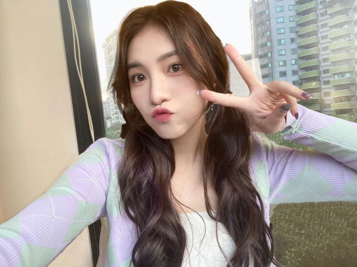 ▲李㼈18歲校花女兒李紫嫣考上師範大學國文系，升格大一新鮮人。（圖／翻攝李紫嫣IG）