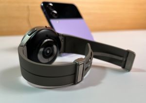 三星Watch5 Pro開箱。(圖/記者周淑萍攝) ▲三星Watch5 Pro開箱。(圖/記者周淑萍攝)