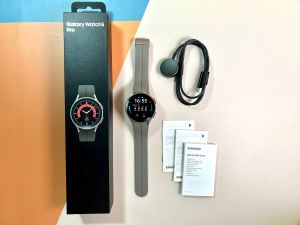 三星Watch5 Pro開箱。(圖/記者周淑萍攝) ▲三星Watch5 Pro開箱。(圖/記者周淑萍攝)