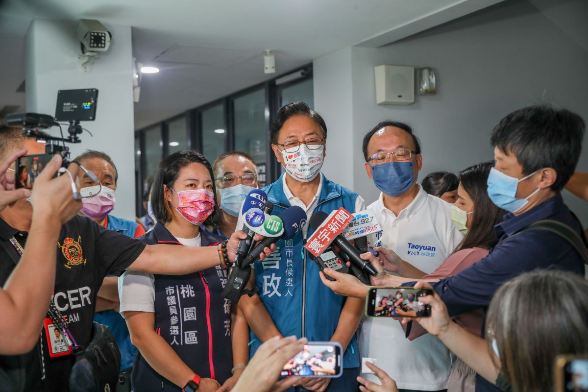 ▲張善政說，獨董跟選舉是兩回事，並強調宏碁是上市公司，什麼資訊都是公開透明，沒什麼好說明的。（圖／張善政辦公室提供）