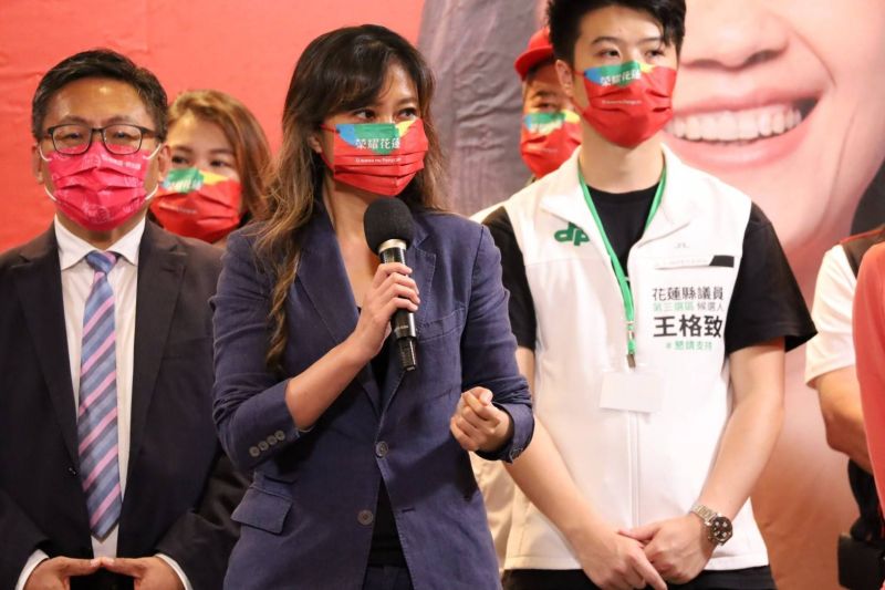 ▲繼現任駐美大使蕭美琴之後,民進黨再在花蓮推出強棒Kolas投入選舉。(圖/民進黨提供)