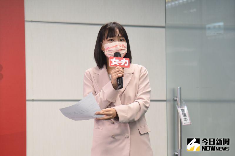 ▲謝佩芬表示,柯文哲合體國民黨不敢提名的鍾東錦,難道就是其和民眾黨宣稱的「新政治文化」嗎。(圖/記者陳明安攝)