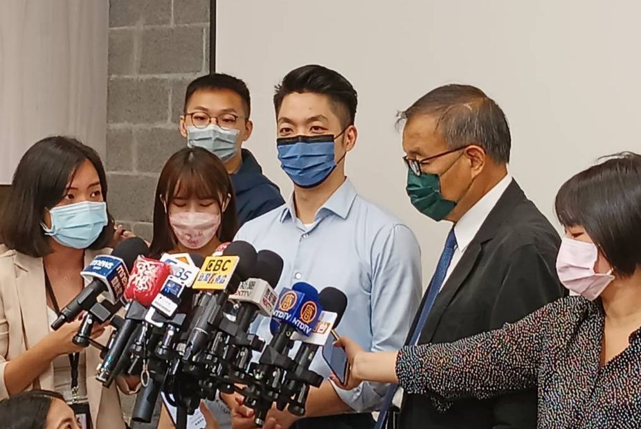 ▲蔣萬安今日向長老教會長老請益。（圖／記者余祥攝，2022.9.8）