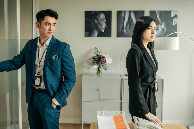 ▲《她和她的她》許瑋甯(右)、吳慷仁對手戲充滿火花。(圖/Netflix)