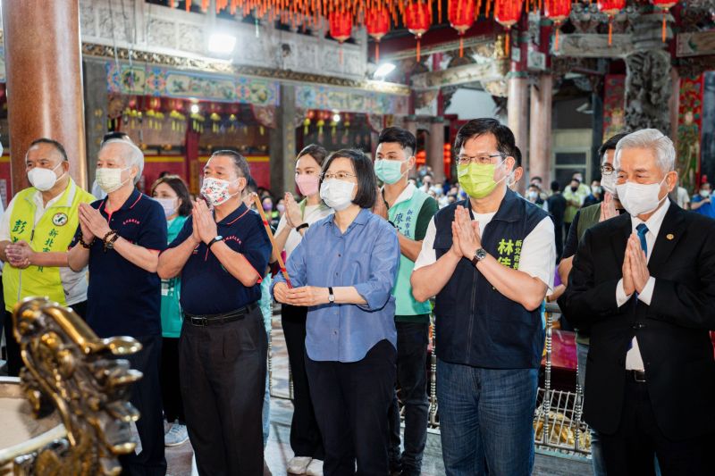 ▲林佳龍獲黨徵召轉戰新北2個月時間,總統蔡英文已5度前往輔選。(圖/翻攝自林佳龍臉書)