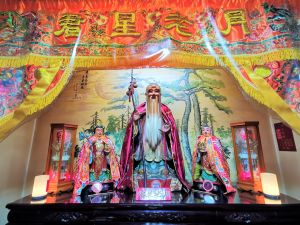 命理專家教您如何拜月老旺桃花。(圖/楊登嵙老師提供) ▲命理專家教您如何拜月老旺桃花。(圖/楊登嵙老師提供)