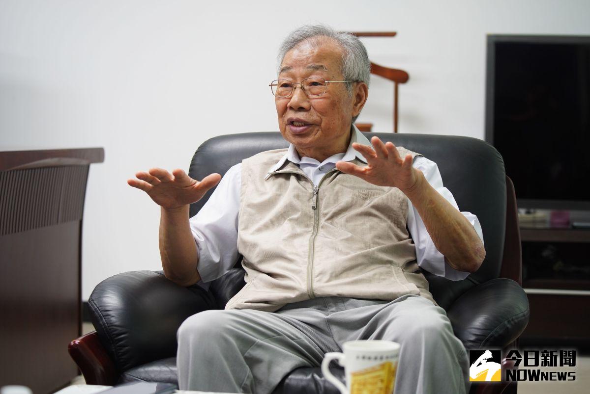 ▲黃金春表示，民進黨違反民主誠信，未辦初選，等於是割腕自殘，至於桃園市長鄭文燦原是想借刀殺人，結果殺到自己血流不止。（圖／記者李春台攝）