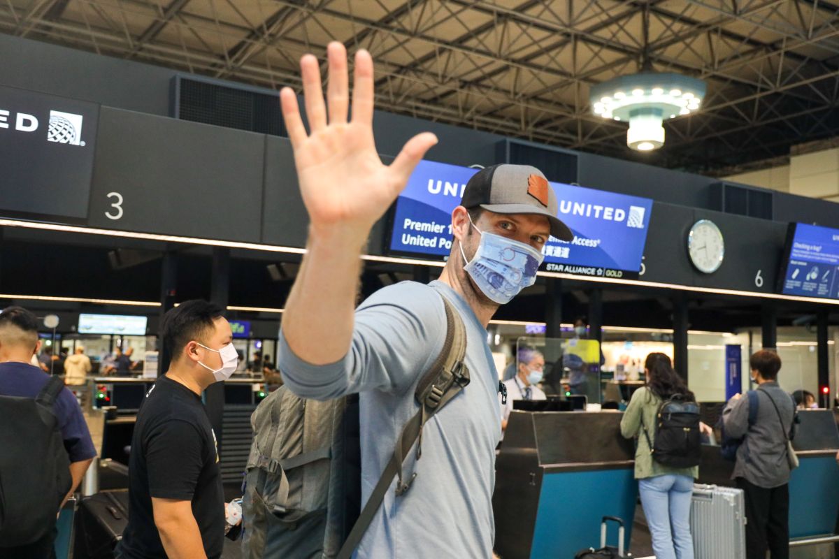 ▲富邦悍將洋投羅力引退，今搭機離台(圖/富邦悍將球團提供)