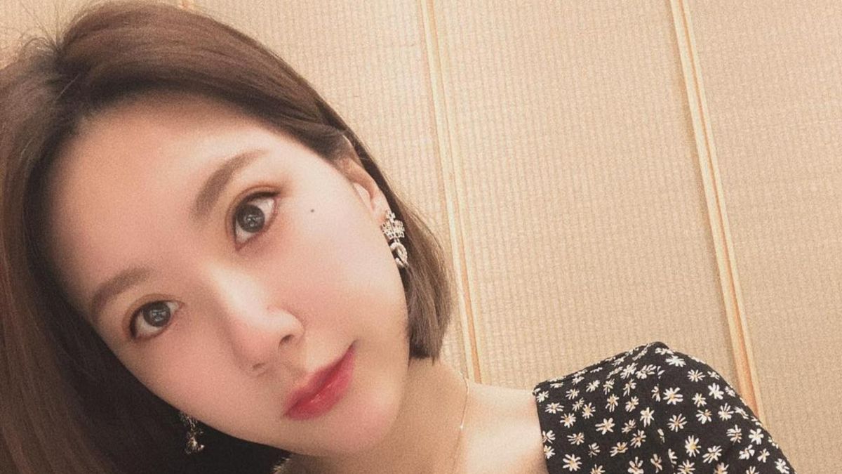 ▲前「黑澀會美眉」妖嬌工作照讓人歪樓。（圖／DJ Swallow a.k.a 妖嬌臉書）