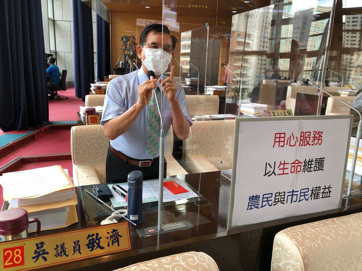 ▲議員吳敏濟指出，選舉到來，坊間傳出有人樁腳找人吃選舉飯，請警察局多注意端正選風(圖／柳榮俊攝2022.9.13)